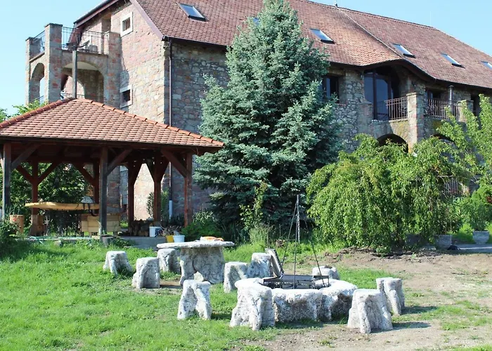 Magtár Apartamento *