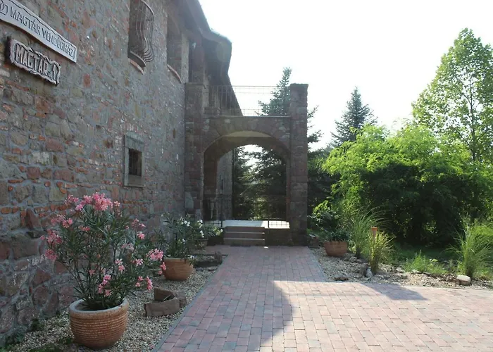 Magtar Vendeghaz Apartament *